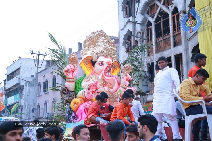 Ganesh Immersion At Hyderabad - 13 / 77 photos
