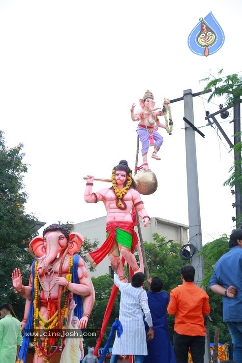 Ganesh Immersion At Hyderabad - 44 / 77 photos