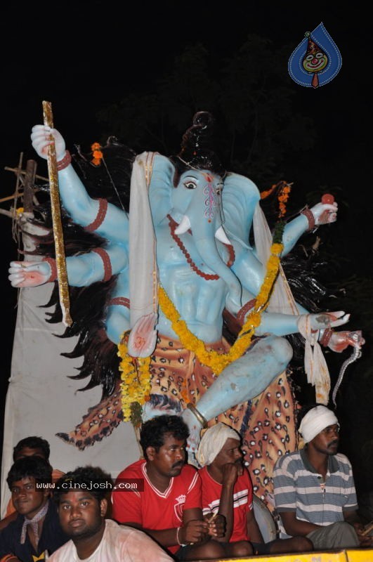 Ganesh Nimajjan At Hussain Sagar - 29 / 183 photos
