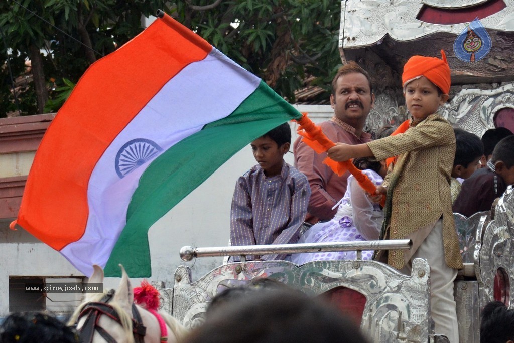 Ganesh Nimajjanam 2014 Photos - 104 / 193 photos