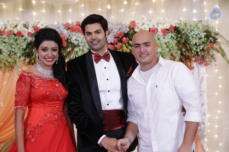 Ganesh Venkatraman - Nisha Wedding Reception - 31 / 79 photos