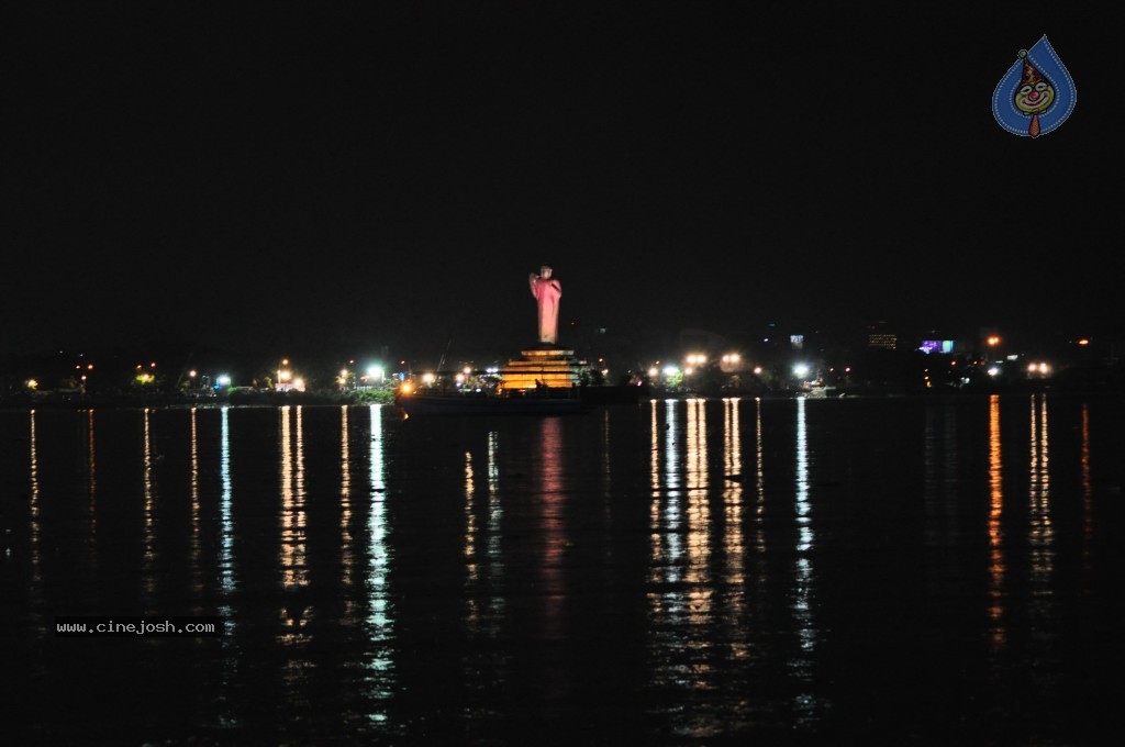 Ganesh Visarjan Photos at Hyd - 01 - 65 / 255 photos
