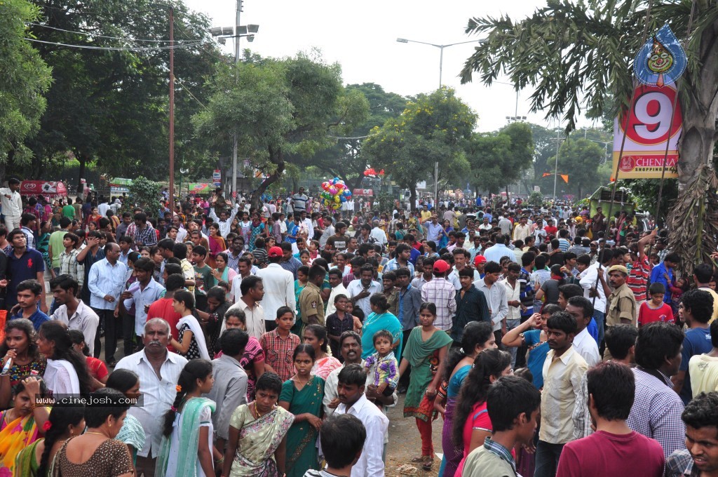 Ganesh Visarjan Photos at Hyd - 01 - 91 / 255 photos