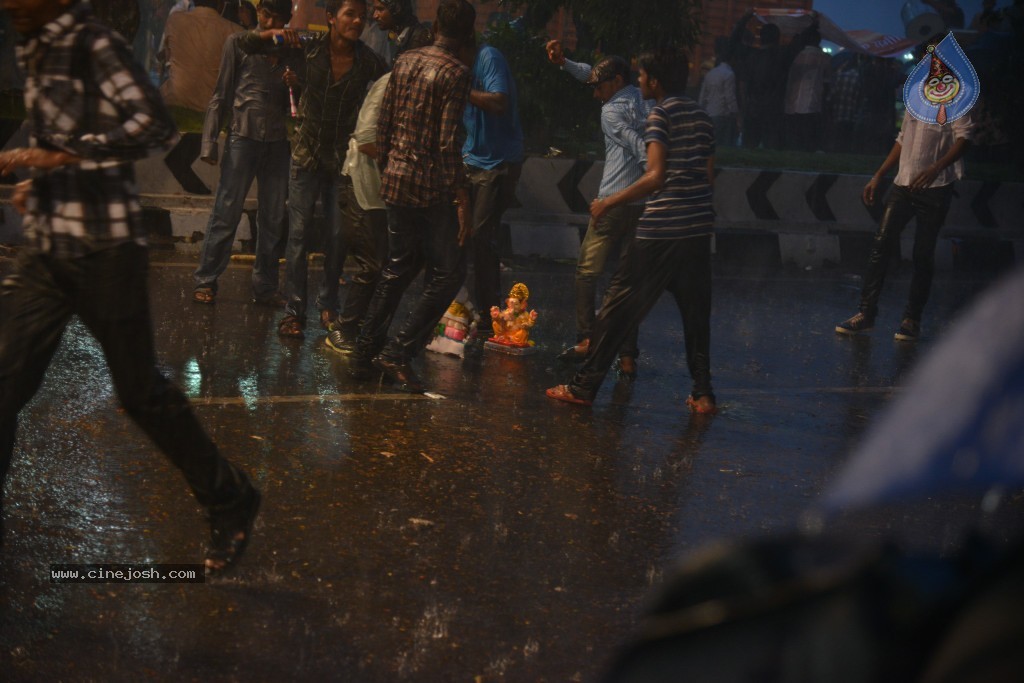 Ganesh Visarjan Photos at Hyd - 01 - 254 / 255 photos