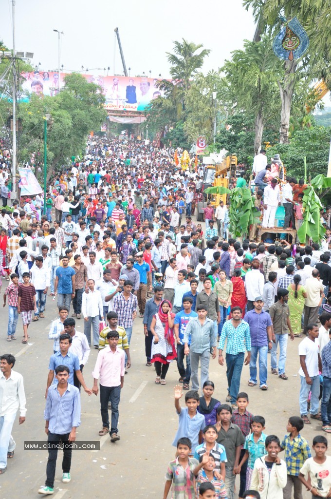 Ganesh Visarjan Photos at Hyd - 02 - 25 / 167 photos