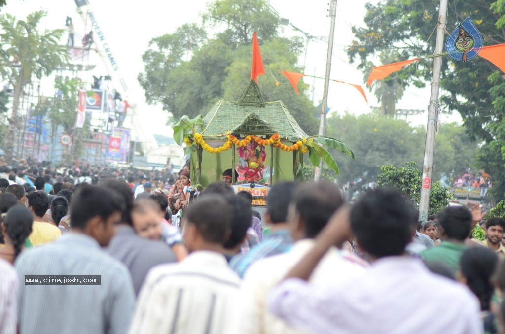 Ganesh Visarjan Photos at Hyd - 02 - 29 / 167 photos