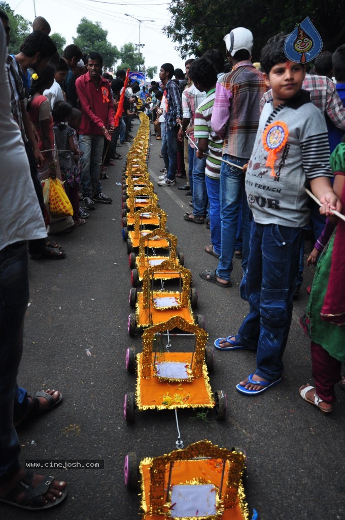 Ganesh Visarjan Photos at Hyd - 02 - 97 / 167 photos