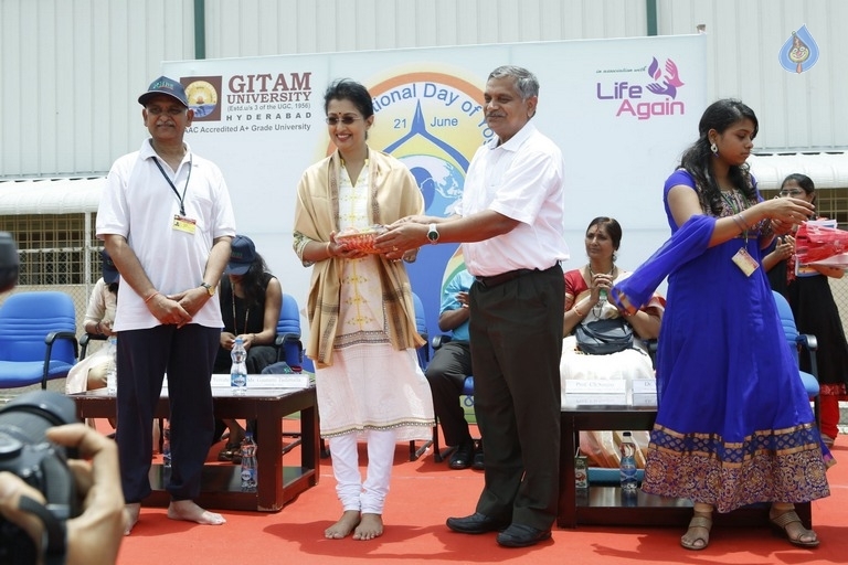 Gauthami Youth Yoga at Hyderabad Geetham College - 26 / 26 photos