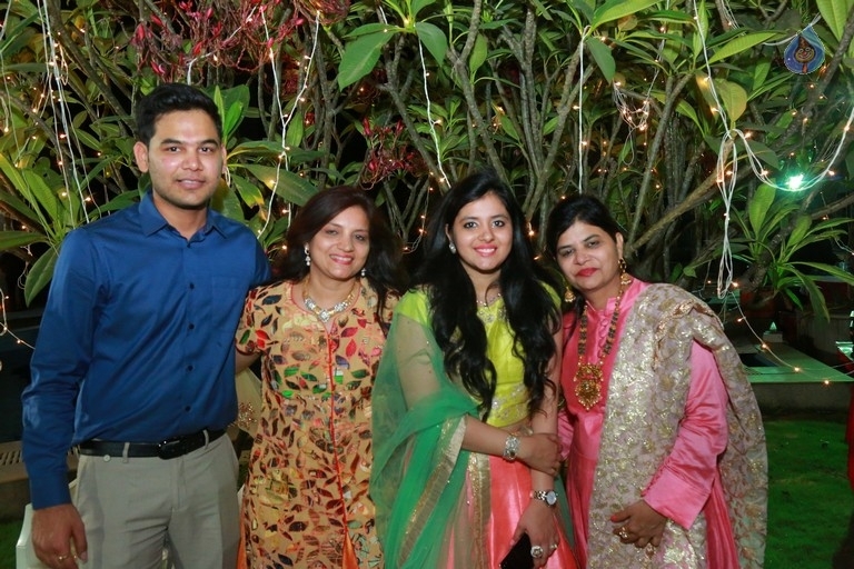 Get together Party Hosted by Omesh and Kanchan - 3 / 77 photos