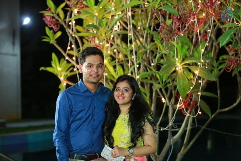 Get together Party Hosted by Omesh and Kanchan - 24 / 77 photos