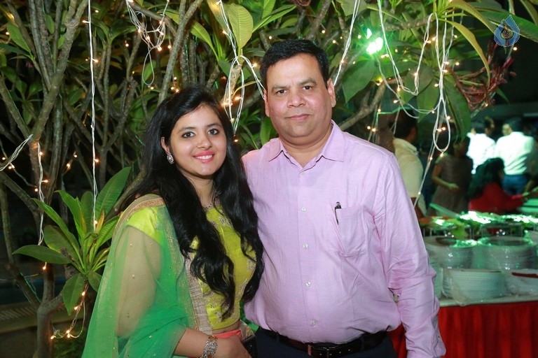 Get together Party Hosted by Omesh and Kanchan - 43 / 77 photos