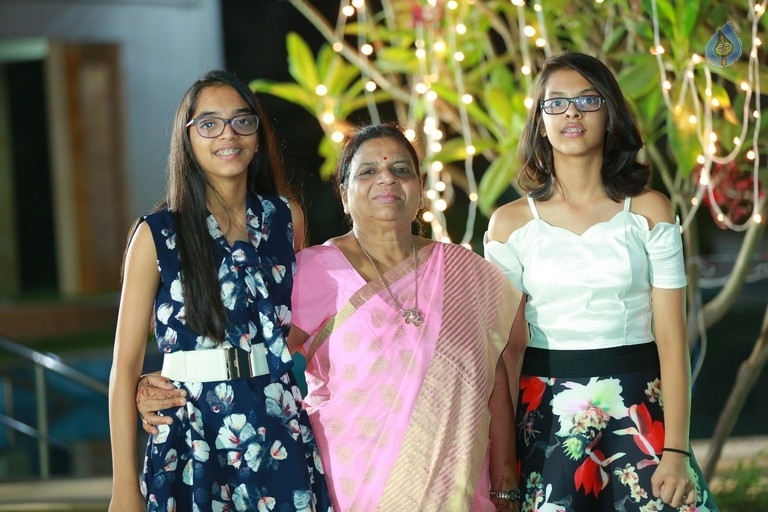 Get together Party Hosted by Omesh and Kanchan - 74 / 77 photos