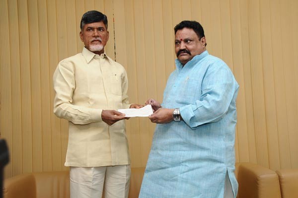 Harikrishan Donates For Flood Victims - 1 / 36 photos