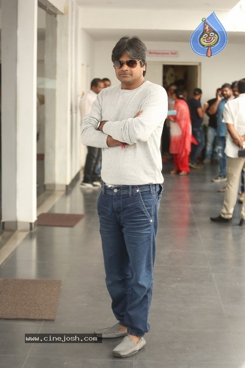 Harish Shankar Photos - 2 / 21 photos