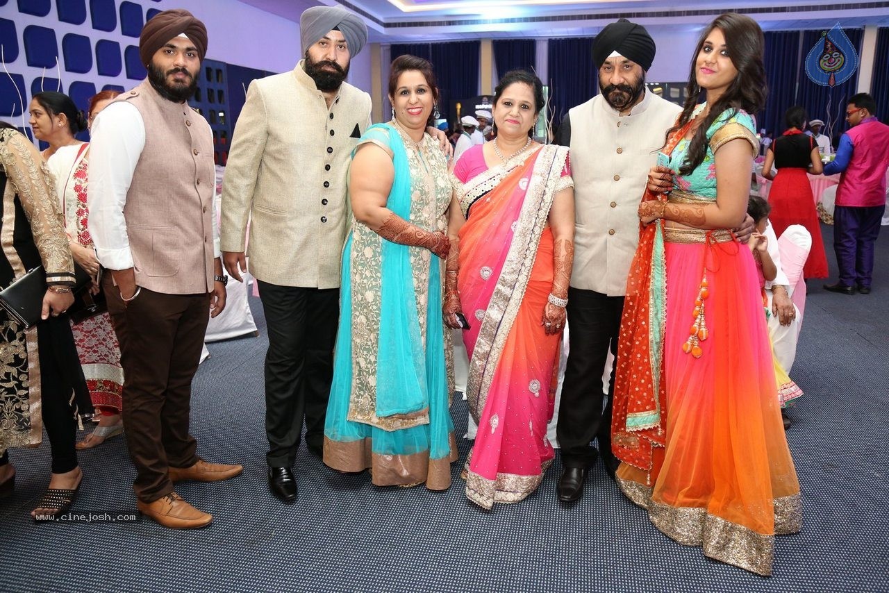 Harmeet and Rashmit Engagement Ceremony - 29 / 186 photos