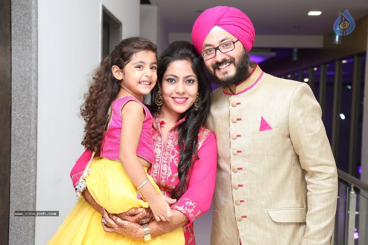 Harmeet and Rashmit Engagement Ceremony - 31 / 186 photos