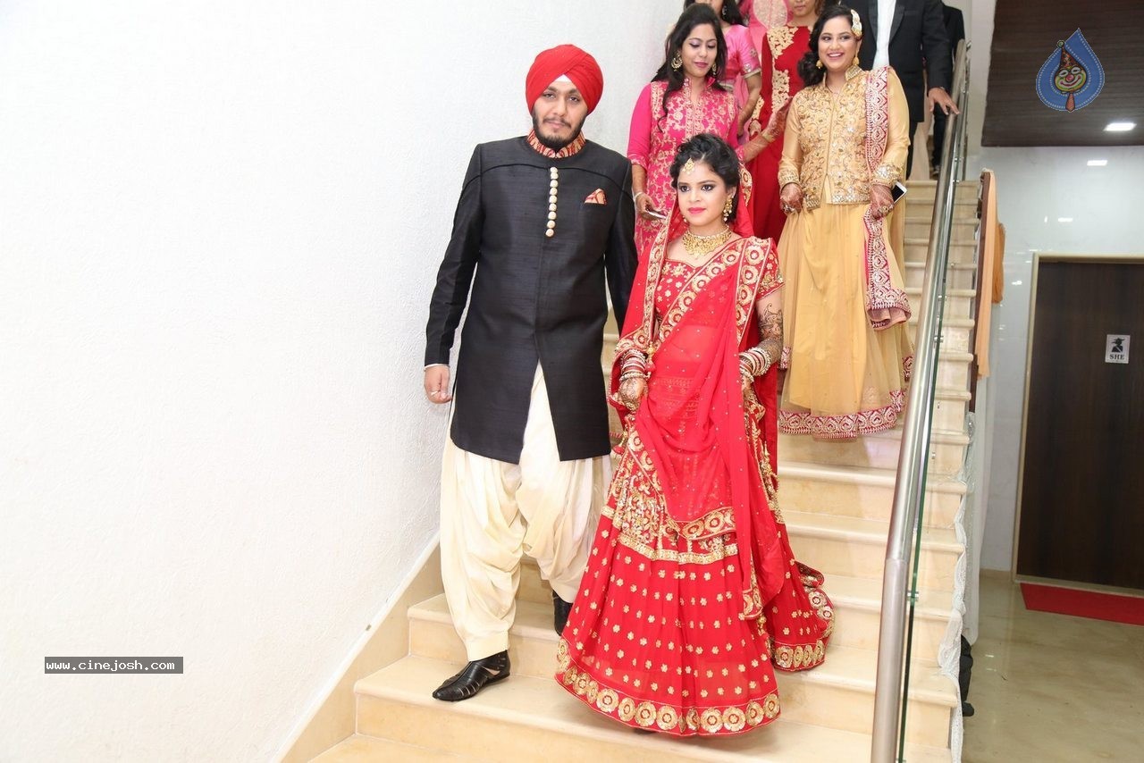 Harmeet and Rashmit Engagement Ceremony - 32 / 186 photos