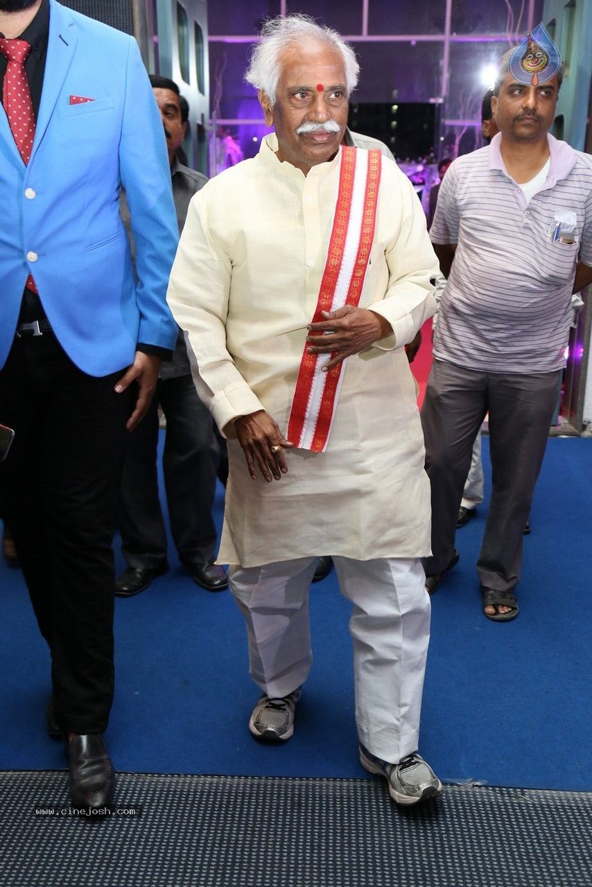 Harmeet and Rashmit Engagement Ceremony - 42 / 186 photos