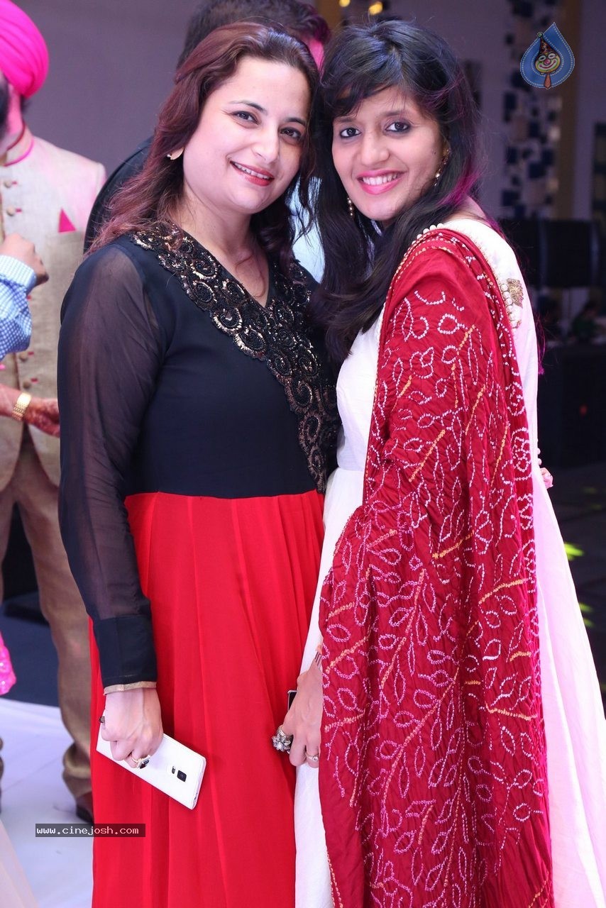 Harmeet and Rashmit Engagement Ceremony - 44 / 186 photos