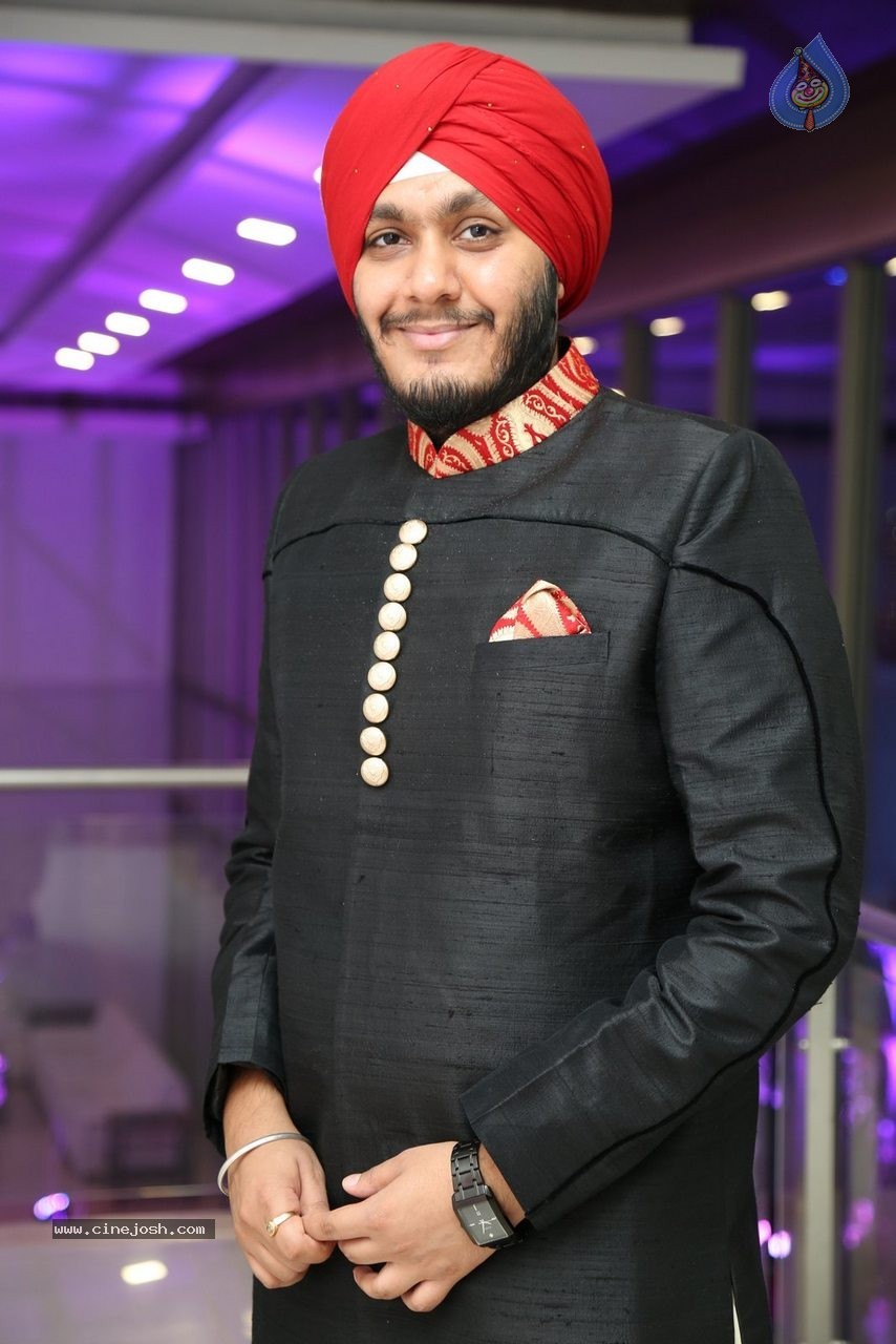 Harmeet and Rashmit Engagement Ceremony - 55 / 186 photos