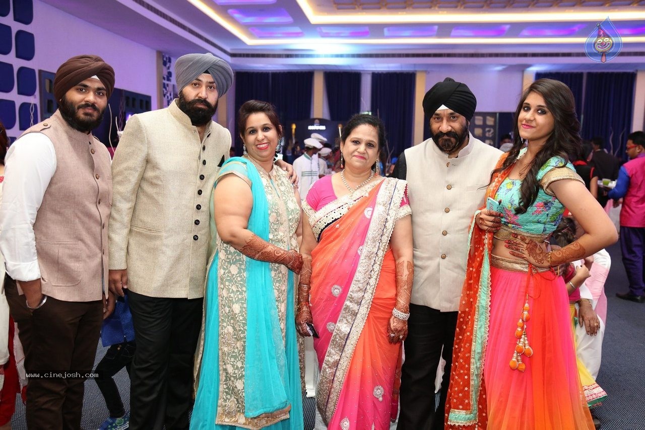 Harmeet and Rashmit Engagement Ceremony - 62 / 186 photos
