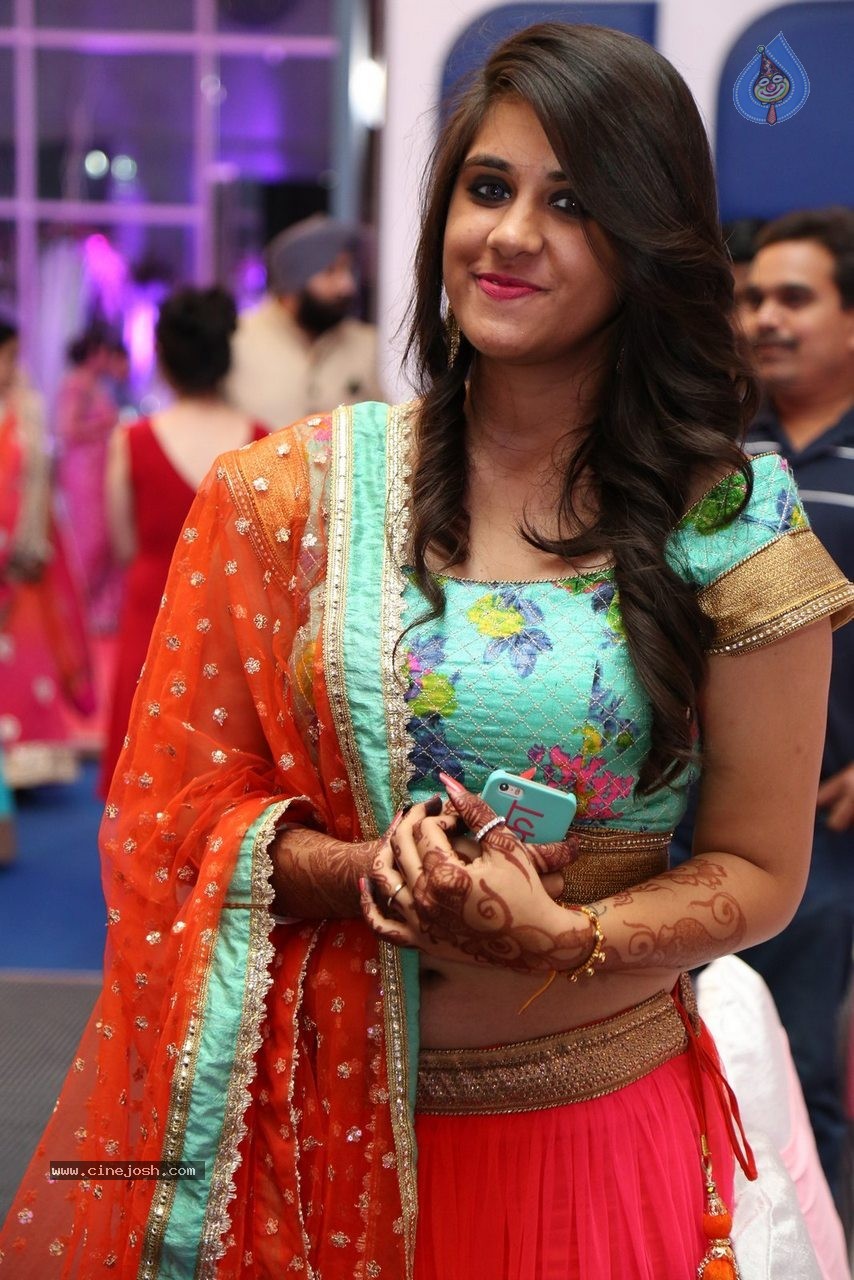 Harmeet and Rashmit Engagement Ceremony - 79 / 186 photos