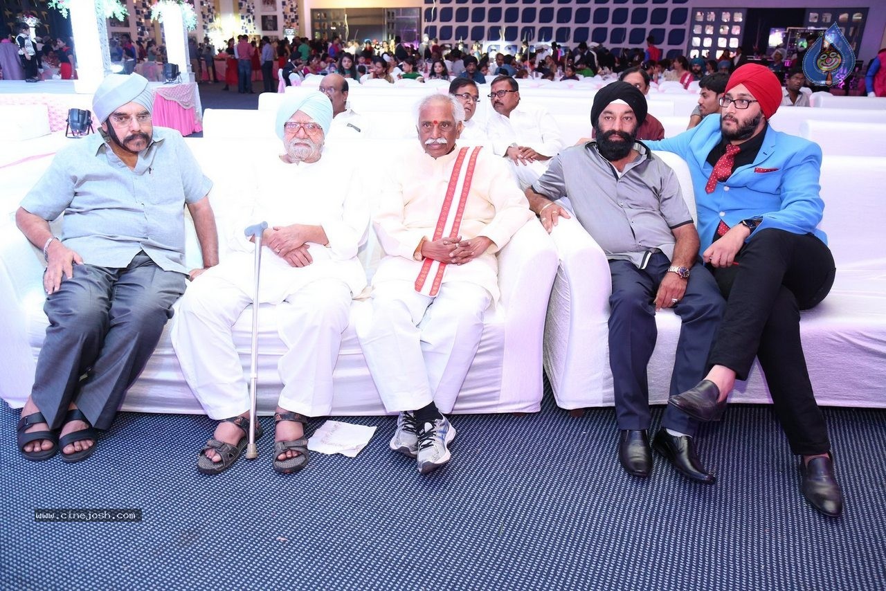 Harmeet and Rashmit Engagement Ceremony - 80 / 186 photos