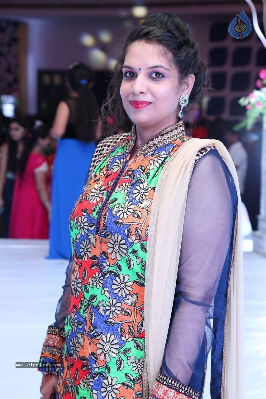 Harmeet and Rashmit Engagement Ceremony - 81 / 186 photos