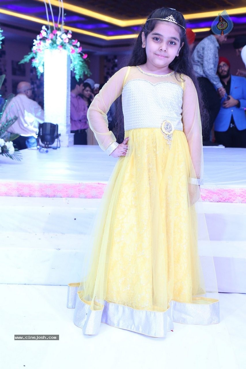 Harmeet and Rashmit Engagement Ceremony - 108 / 186 photos