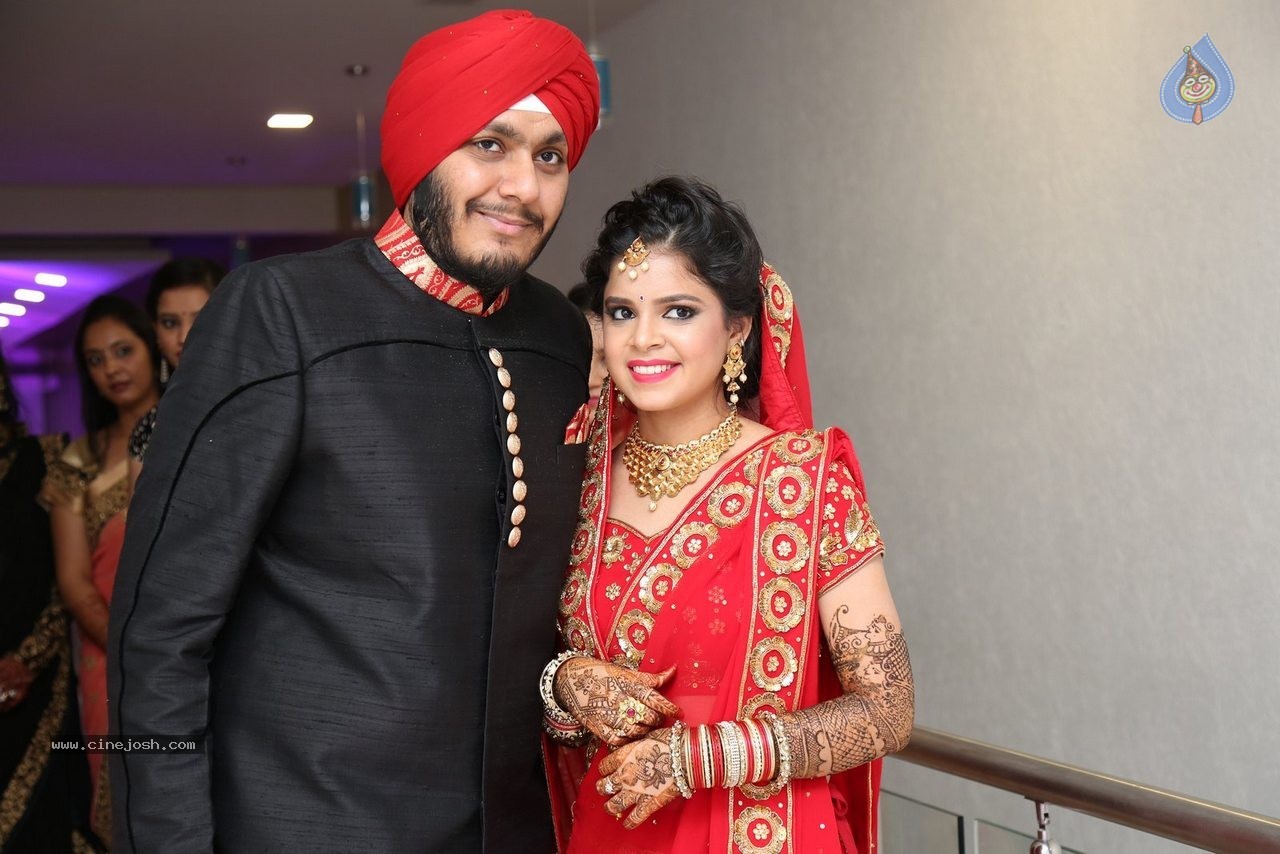 Harmeet and Rashmit Engagement Ceremony - 139 / 186 photos