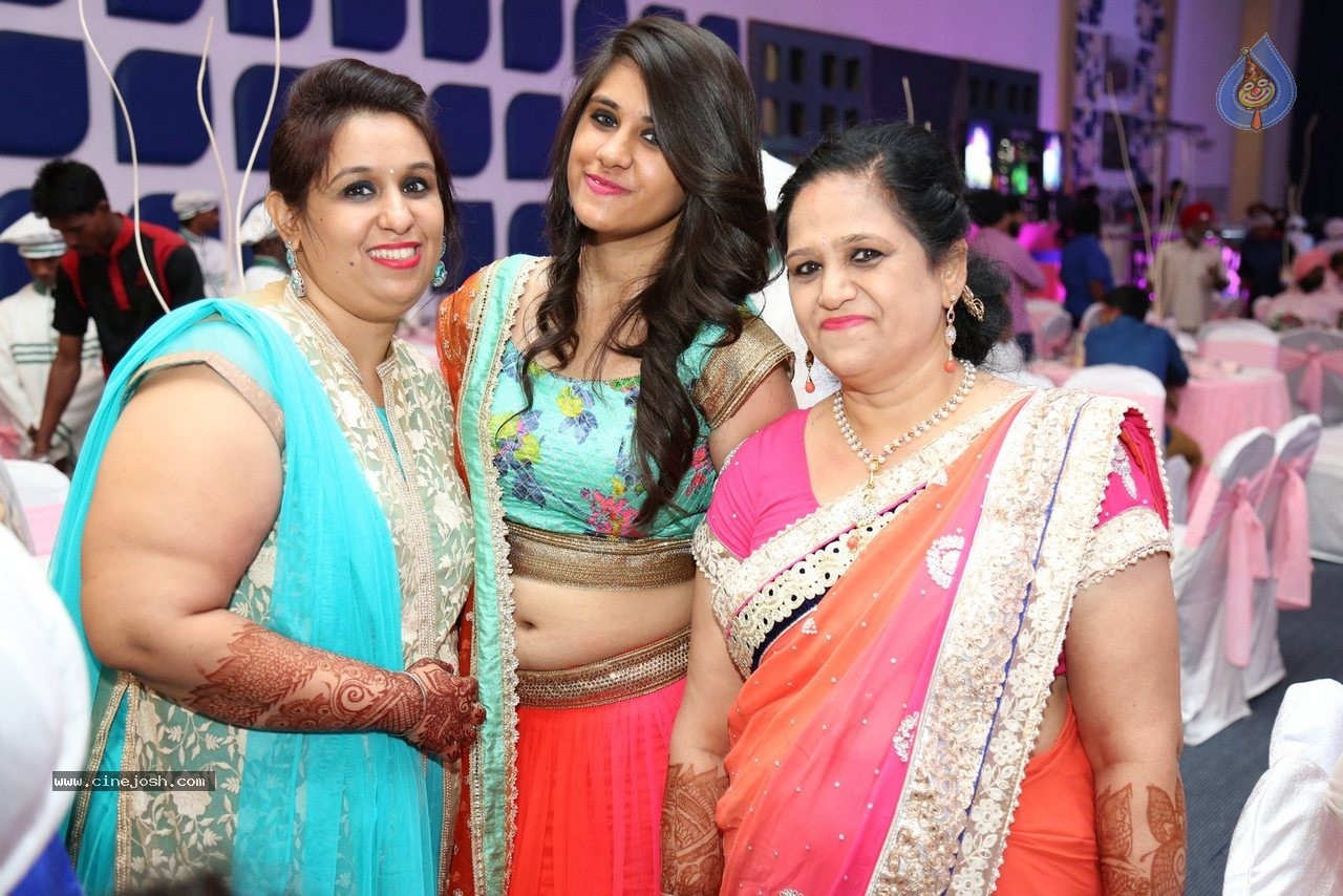 Harmeet and Rashmit Engagement Ceremony - 142 / 186 photos