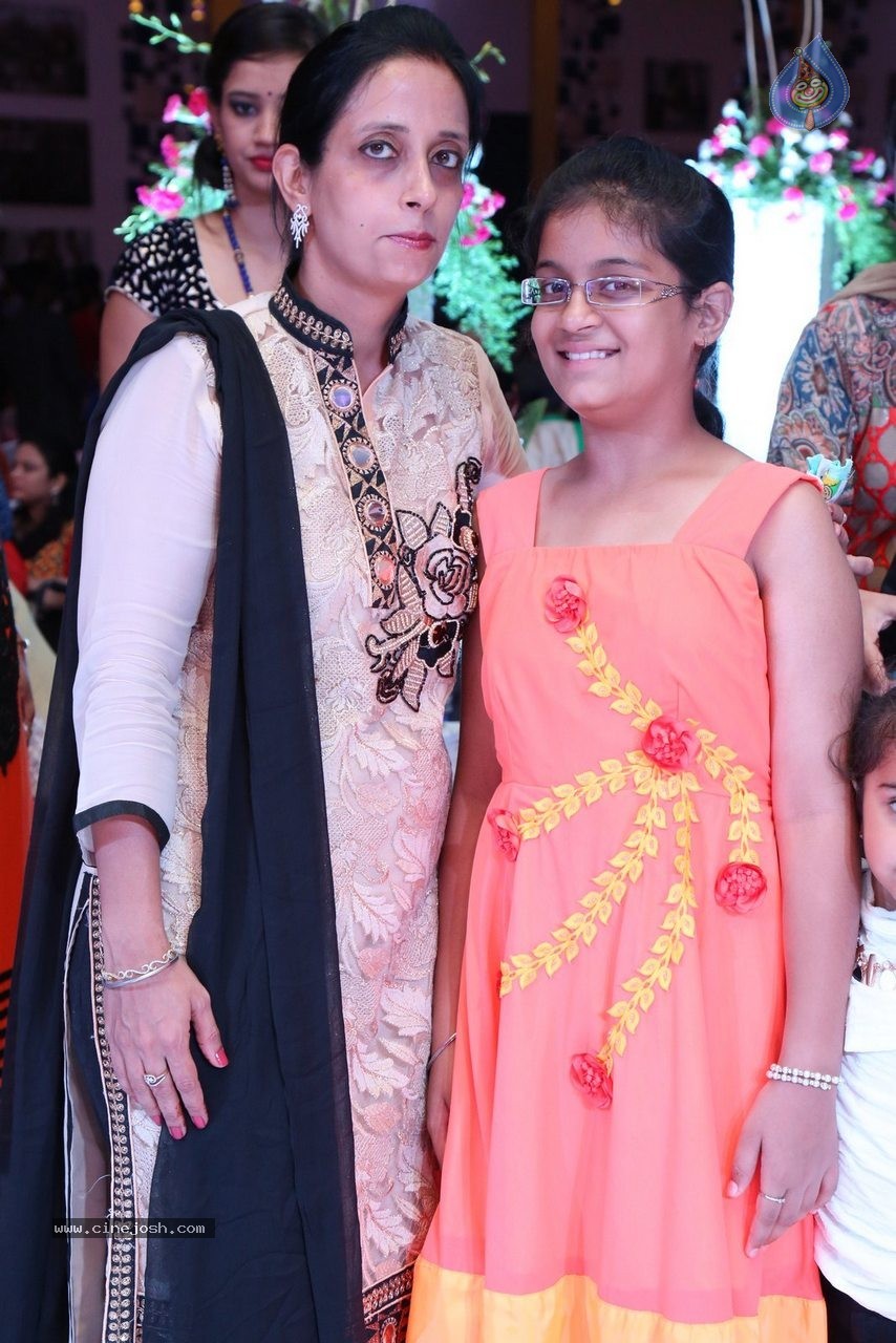 Harmeet and Rashmit Engagement Ceremony - 152 / 186 photos