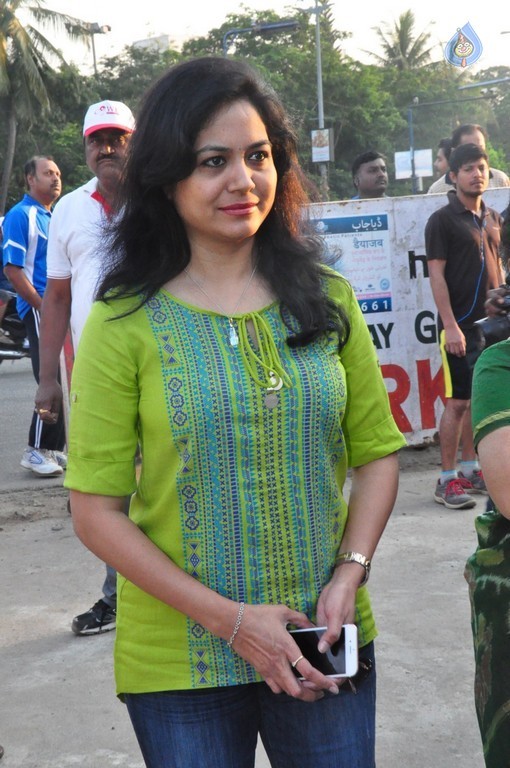 Health Minister Laxma Reddy Flagged off COWE Walkathon - 6 / 40 photos