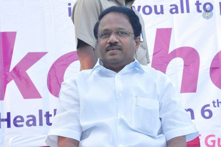 Health Minister Laxma Reddy Flagged off COWE Walkathon - 9 / 40 photos