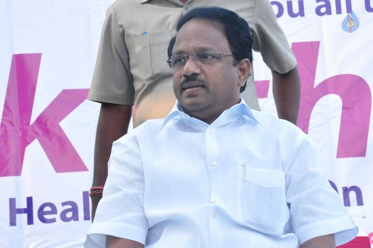 Health Minister Laxma Reddy Flagged off COWE Walkathon - 14 / 40 photos