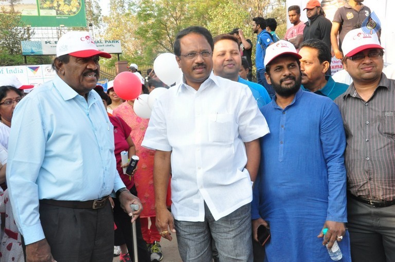 Health Minister Laxma Reddy Flagged off COWE Walkathon - 21 / 40 photos
