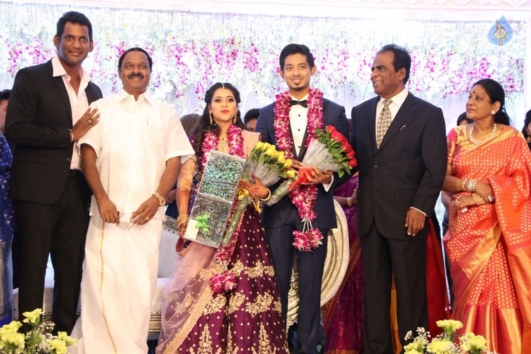 Hero Vishal Sister Aishwarya Wedding Reception Photos - 7 / 31 photos