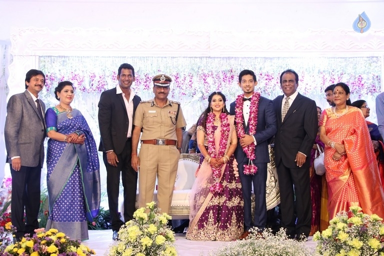 Hero Vishal Sister Aishwarya Wedding Reception Photos - 14 / 31 photos