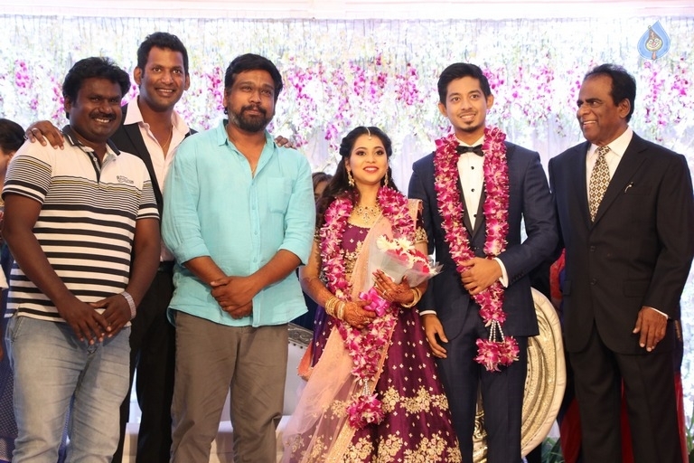 Hero Vishal Sister Aishwarya Wedding Reception Photos - 19 / 31 photos