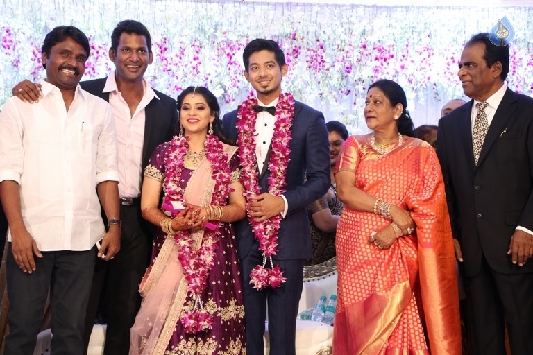 Hero Vishal Sister Aishwarya Wedding Reception Photos - 25 / 31 photos