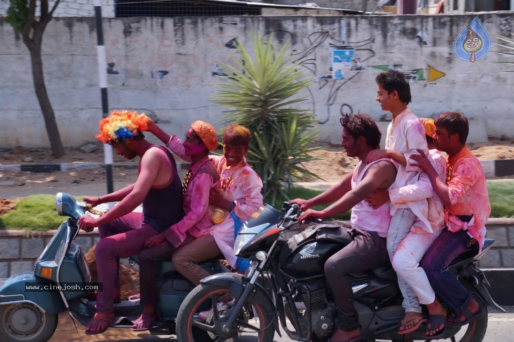 Holi 2014 Celebrations in Hyderabad - 40 / 151 photos