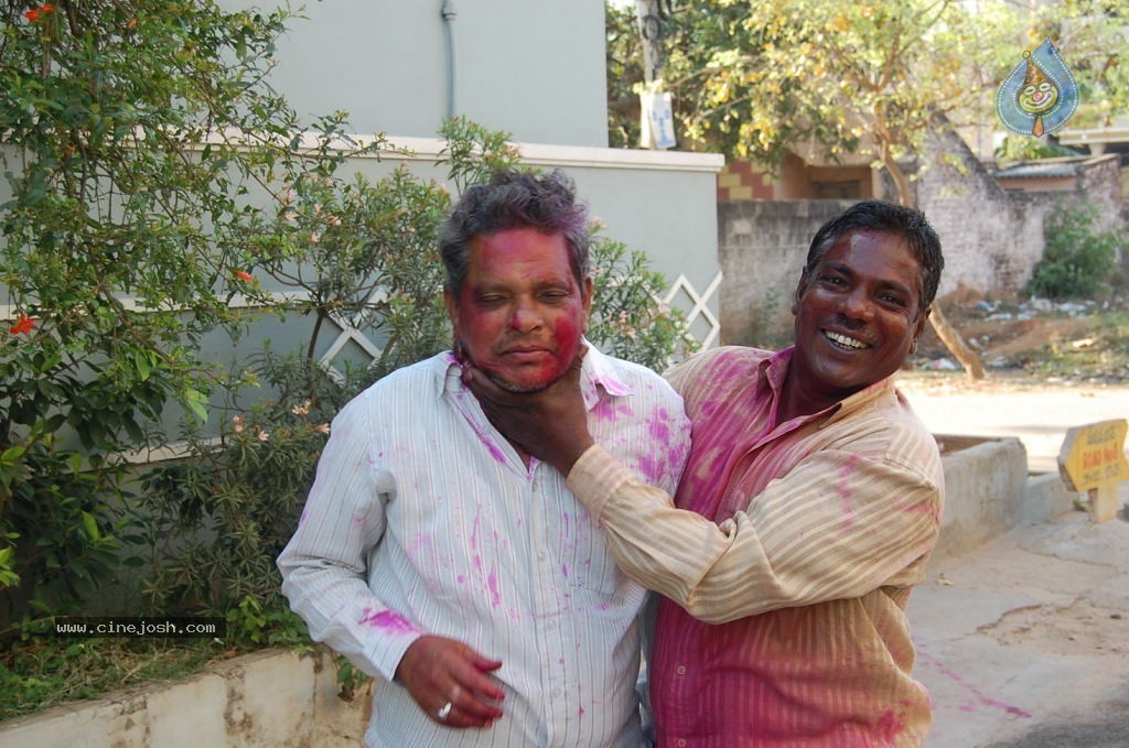 Holi 2014 Celebrations in Hyderabad - 93 / 151 photos