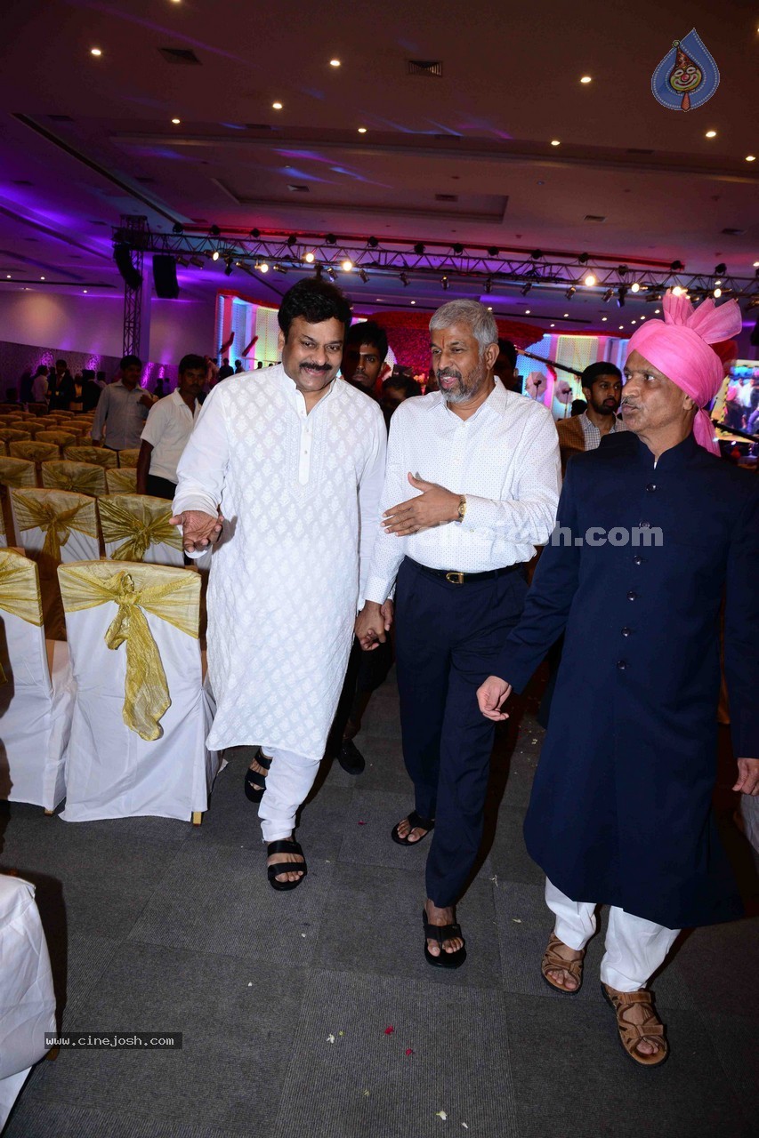 Humera Tarannum n Mohd Sameer Ahmed Wedding Ceremony - 47 / 109 photos