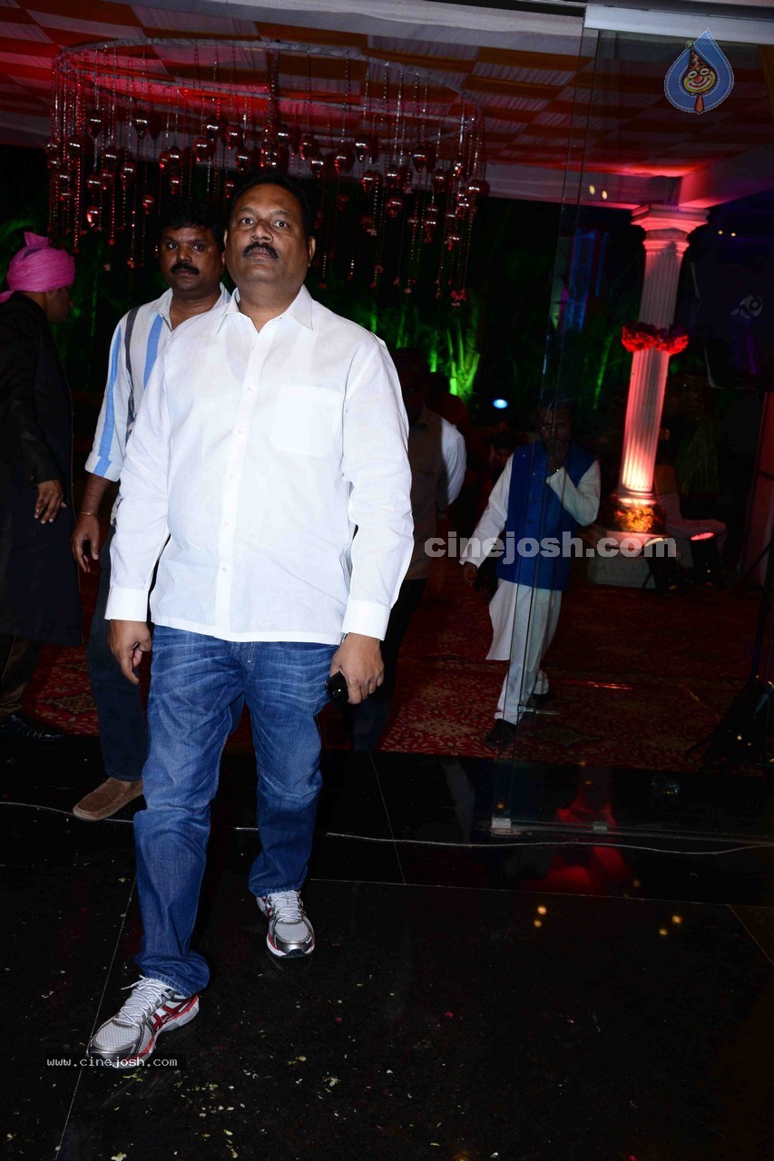 Humera Tarannum n Mohd Sameer Ahmed Wedding Ceremony - 51 / 109 photos