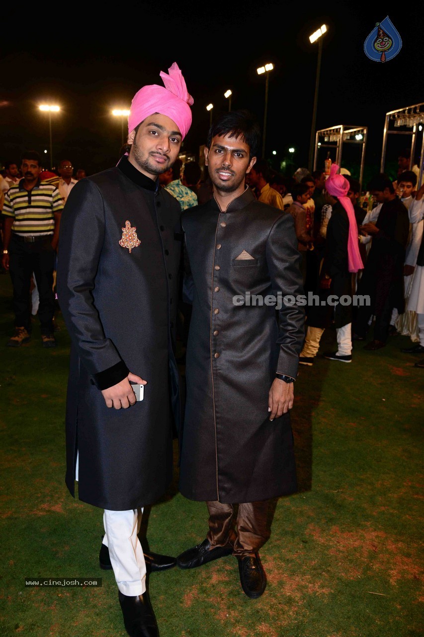 Humera Tarannum n Mohd Sameer Ahmed Wedding Ceremony - 67 / 109 photos