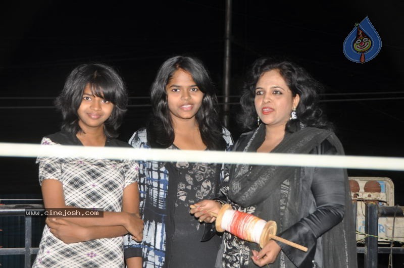 Hyderabad Kite Festival 2011 Photos - 22 / 103 photos