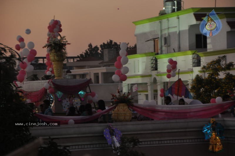 Hyderabad Kite Festival 2011 Photos - 36 / 103 photos