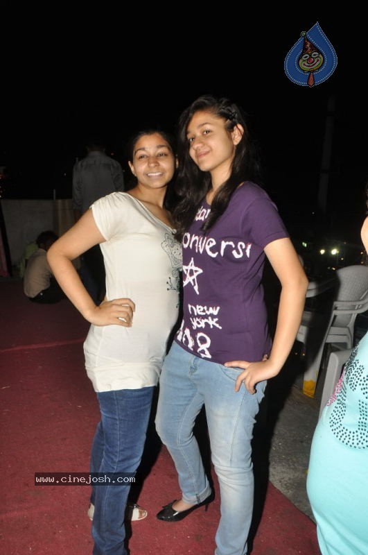 Hyderabad Kite Festival 2011 Photos - 83 / 103 photos