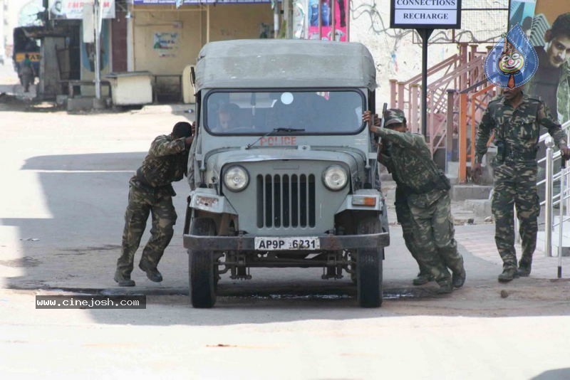 Hyderabad Old City Curfew Pics   - 48 / 102 photos
