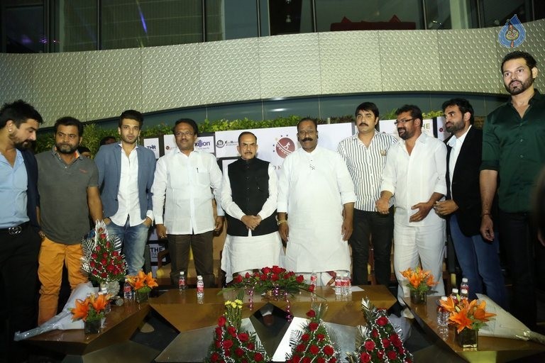 Hyderabad Talwars Celeb Cricket Team Announcement - 25 / 42 photos